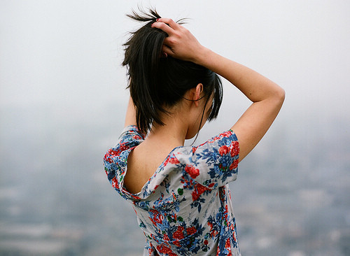 qq签名女生闺蜜三个人_WWW.WHOISQQ.COM