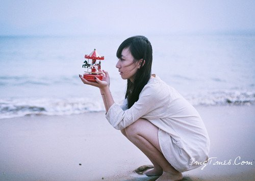 拽女生霸气qq签名_WWW.WHOISQQ.COM
