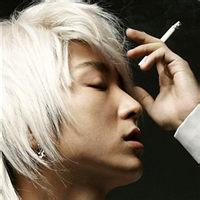 白发邪恶头像图片男生_WWW.WHOISQQ.COM