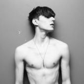 英国男生头像图片帅气_WWW.WHOISQQ.COM