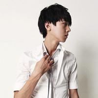 男生帅气潮流头像图片_WWW.WHOISQQ.COM