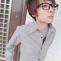 2015伤感男生头像图片_WWW.WHOISQQ.COM
