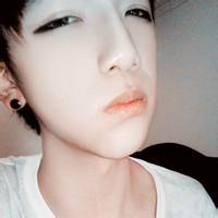 图画男生头像图片_WWW.WHOISQQ.COM