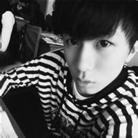 qq头像图片鞋子男生黑色_WWW.WHOISQQ.COM