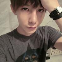 帅气真人男生头像图片_WWW.WHOISQQ.COM