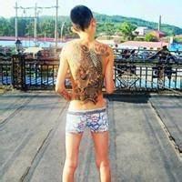 一张很火的男生头像图片_WWW.WHOISQQ.COM