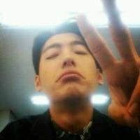 一点都不帅的男生头像图片_WWW.WHOISQQ.COM