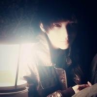 一点都不帅的男生头像图片_WWW.WHOISQQ.COM