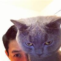qq头像图片男生带动物的_WWW.WHOISQQ.COM