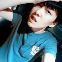 qq男生带酒瓶头像图片_WWW.WHOISQQ.COM