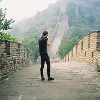 qq背影欧美头像图片男生_WWW.WHOISQQ.COM