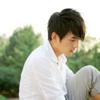 qq男生白寸衫头像图片_WWW.WHOISQQ.COM