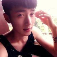 车里的男生头像图片_WWW.WHOISQQ.COM