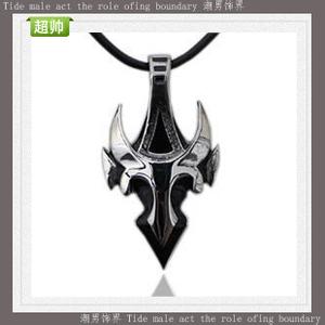 男生项链头像图片_WWW.WHOISQQ.COM