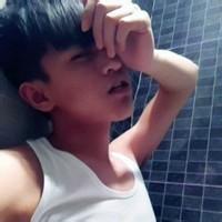 qq男生带子帅气头像图片_WWW.WHOISQQ.COM