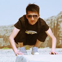 qq头像图片个性网男生2014_WWW.WHOISQQ.COM