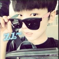 qqexo饭男生头像图片_WWW.WHOISQQ.COM
