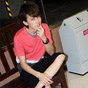 qq头像图片男生孤独冷漠_WWW.WHOISQQ.COM