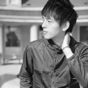 男生个性黑白头像图片_WWW.WHOISQQ.COM