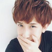 手捂着脸的 男生头像图片_WWW.WHOISQQ.COM