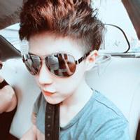 男生阳光开朗头像图片_WWW.WHOISQQ.COM