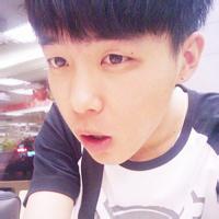 男生阳光开朗头像图片_WWW.WHOISQQ.COM