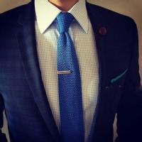 qq西服男生头像图片_WWW.WHOISQQ.COM