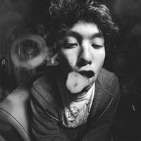 失恋的qq男生头像图片_WWW.WHOISQQ.COM