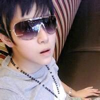 男生阳光开朗头像图片_WWW.WHOISQQ.COM