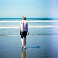qq帅气男生海边头像图片_WWW.WHOISQQ.COM