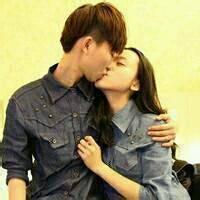 qq头像图片女生男生接吻_WWW.WHOISQQ.COM
