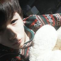 qq头像图片男生装可怜_WWW.WHOISQQ.COM