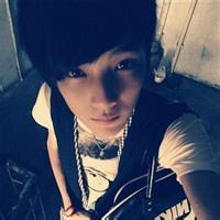 qq头像图片男生装可怜_WWW.WHOISQQ.COM