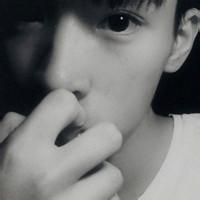 带字男生q头像图片_WWW.WHOISQQ.COM