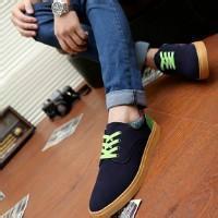 qq男生半身超拽头像图片_WWW.WHOISQQ.COM