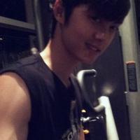 谢彬彬男生 qq头像图片_WWW.WHOISQQ.COM