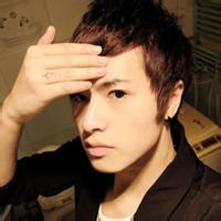 清秀男生带字头像图片_WWW.WHOISQQ.COM