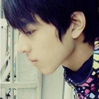 清秀男生带字头像图片_WWW.WHOISQQ.COM