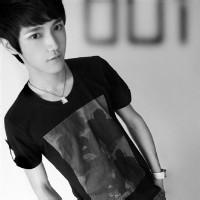 有气质男生头像图片_WWW.WHOISQQ.COM