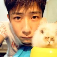 可怜的男生头像图片_WWW.WHOISQQ.COM