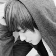 qq头像图片男生黑白枪的_WWW.WHOISQQ.COM