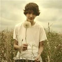 有风景的男生头像图片_WWW.WHOISQQ.COM