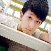 qq车里男生头像图片_WWW.WHOISQQ.COM