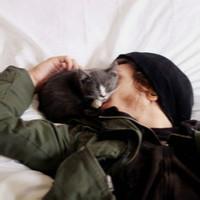 男生欧美有猫的头像图片_WWW.WHOISQQ.COM