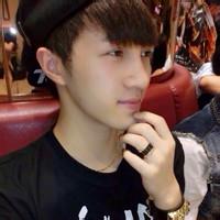 短发帅哥男生头像图片_WWW.WHOISQQ.COM