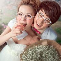 女生男生亲吻头像图片_WWW.WHOISQQ.COM