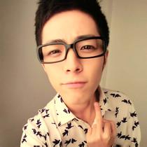 90后伤感男生头像图片_WWW.WHOISQQ.COM