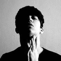 qq超叼男生黑白头像图片_WWW.WHOISQQ.COM