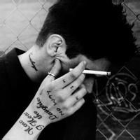 好看男生纹身头像图片_WWW.WHOISQQ.COM