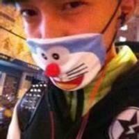 带口罩的男生qq头像图片_WWW.WHOISQQ.COM